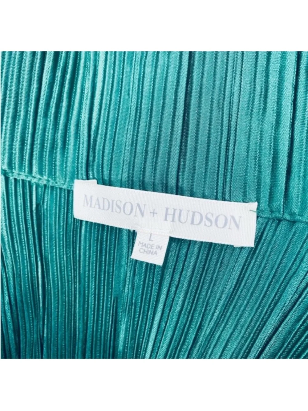 NWT Madison + Hudson green button down top matching silky pant set size large